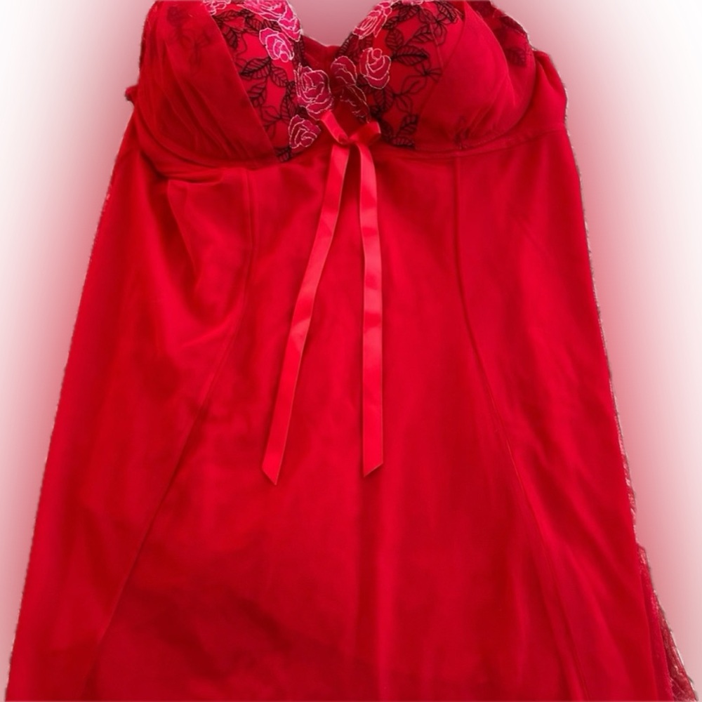 SEXY!!Torrid Two-Piece Sexy Fire Red Chemise and Thong Set Size 3